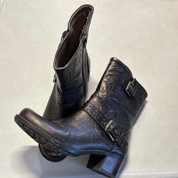 Earth Shoes - Earth Denali Women's Bronze Boots